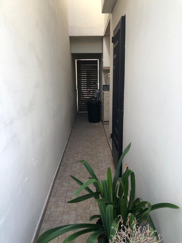 Casa Fracc. Privado Las Lomas